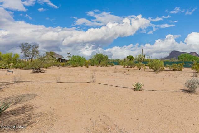 10970 W Ina Road, Tucson, AZ 85743