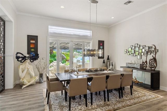 1371 Victoria Isle Dr, Weston, FL 33327