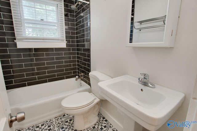 1611 Berine Avenue, Huntsville, AL 35801
