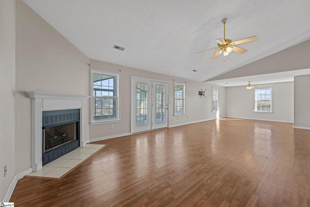 4 Kingfisher Drive, Simpsonville, SC 29680