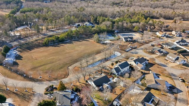 4 Kingfisher Drive, Simpsonville, SC 29680