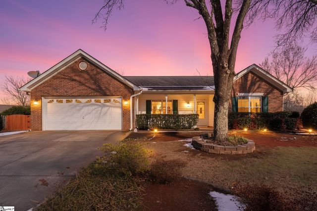 4 Kingfisher Drive, Simpsonville, SC 29680