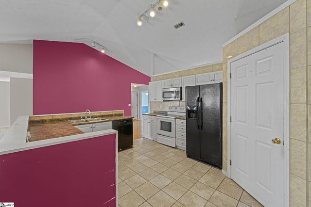 4 Kingfisher Drive, Simpsonville, SC 29680