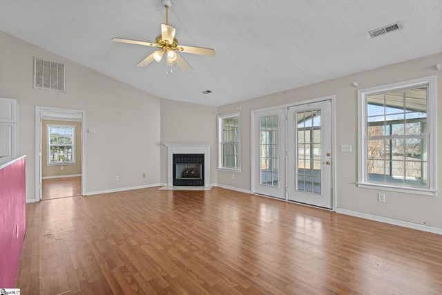 4 Kingfisher Drive, Simpsonville, SC 29680