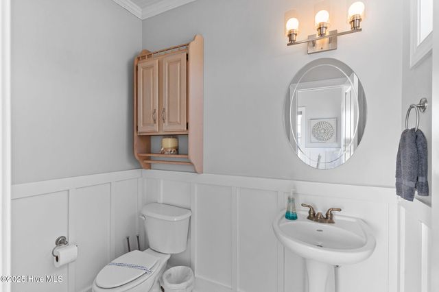 1102 Canal Drive B, Carolina Beach, NC 28428