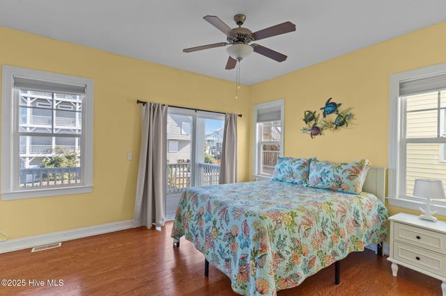 1102 Canal Drive B, Carolina Beach, NC 28428