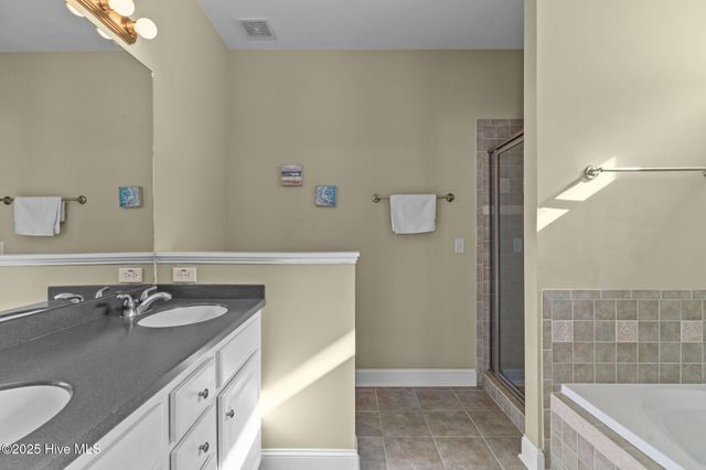 1102 Canal Drive B, Carolina Beach, NC 28428