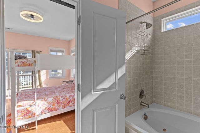 1102 Canal Drive B, Carolina Beach, NC 28428