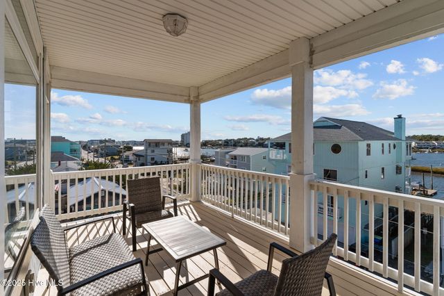 1102 Canal Drive B, Carolina Beach, NC 28428
