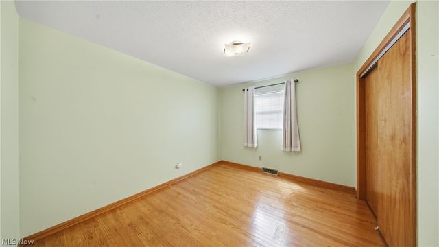 5215 Orchard Avenue, Parkersburg, WV 26105