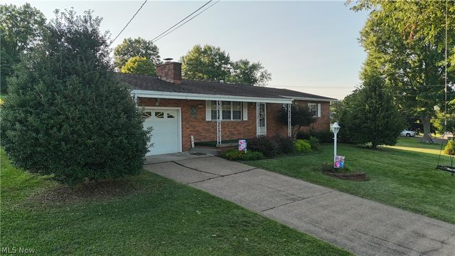 5215 Orchard Avenue, Parkersburg, WV 26105