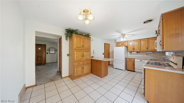 5215 Orchard Avenue, Parkersburg, WV 26105