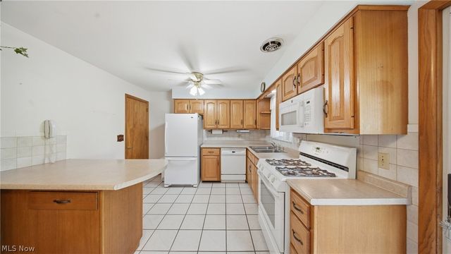 5215 Orchard Avenue, Parkersburg, WV 26105