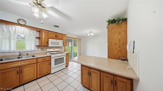 5215 Orchard Avenue, Parkersburg, WV 26105