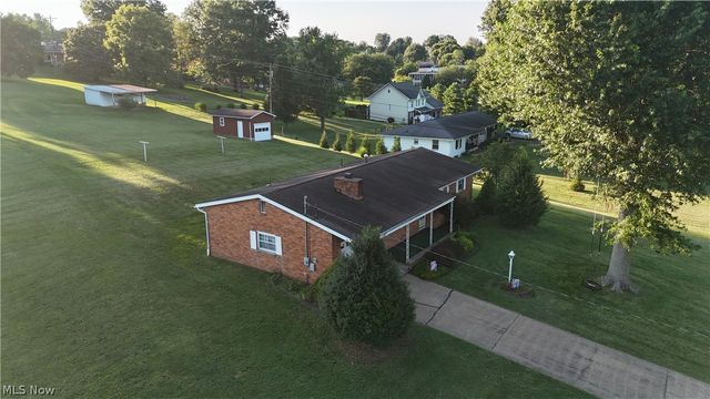 5215 Orchard Avenue, Parkersburg, WV 26105