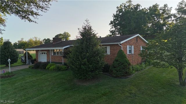 5215 Orchard Avenue, Parkersburg, WV 26105