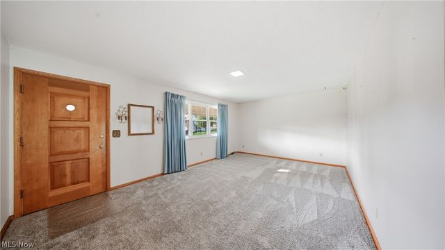 5215 Orchard Avenue, Parkersburg, WV 26105
