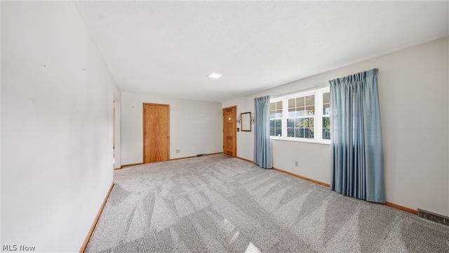 5215 Orchard Avenue, Parkersburg, WV 26105