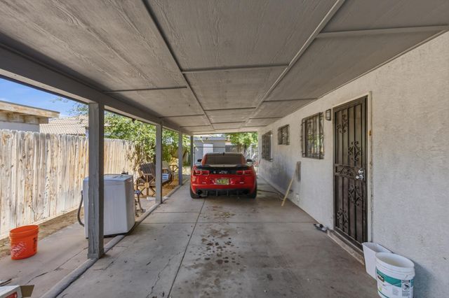 4621 Glendale Place NW, Albuquerque, NM 87105