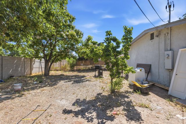 4621 Glendale Place NW, Albuquerque, NM 87105