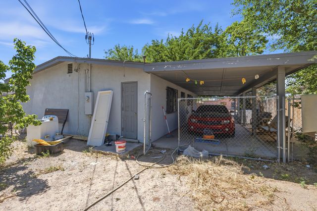 4621 Glendale Place NW, Albuquerque, NM 87105