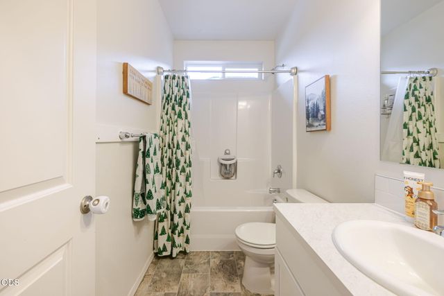 1997 NW 8th, Redmond, OR 97756