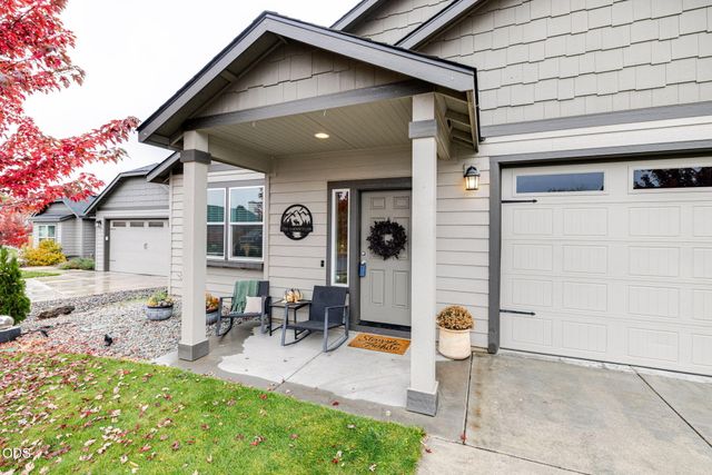 1997 NW 8th, Redmond, OR 97756