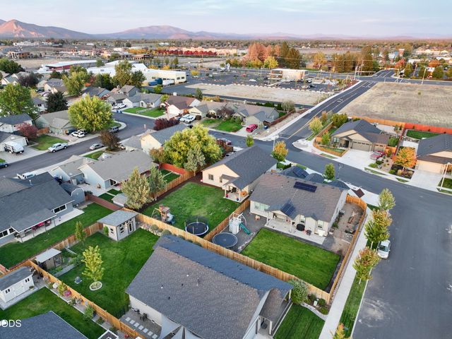 1997 NW 8th, Redmond, OR 97756