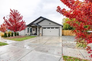 1997 NW 8th, Redmond, OR 97756
