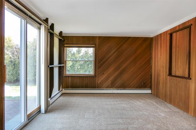 10 Marie Crescent, East Patchogue, NY 11772