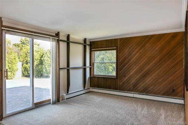 10 Marie Crescent, East Patchogue, NY 11772