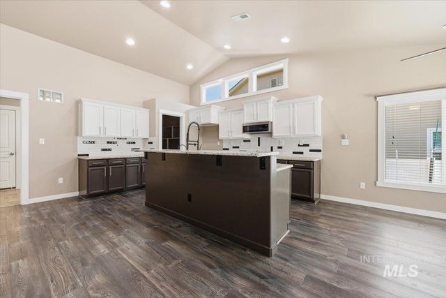 519 W Thornwood, Nampa, ID 83686