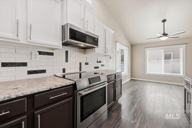 519 W Thornwood, Nampa, ID 83686