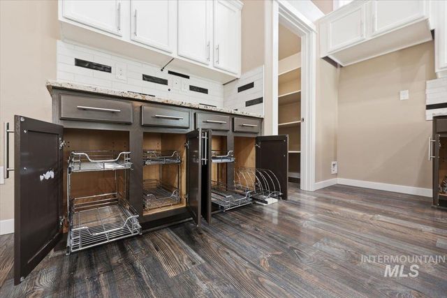 519 W Thornwood, Nampa, ID 83686