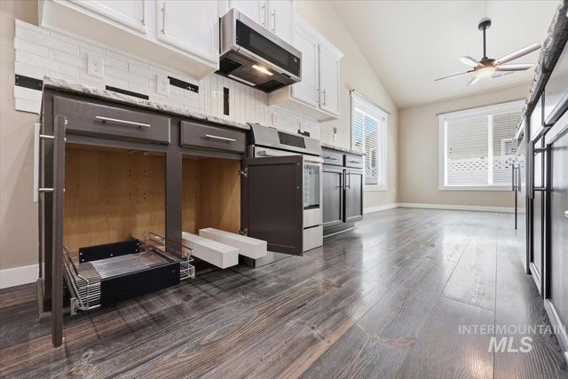 519 W Thornwood, Nampa, ID 83686