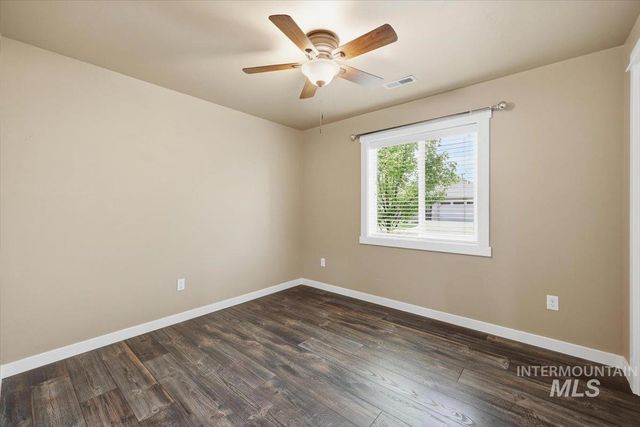 519 W Thornwood, Nampa, ID 83686