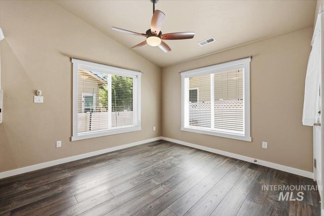 519 W Thornwood, Nampa, ID 83686