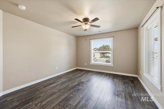 519 W Thornwood, Nampa, ID 83686