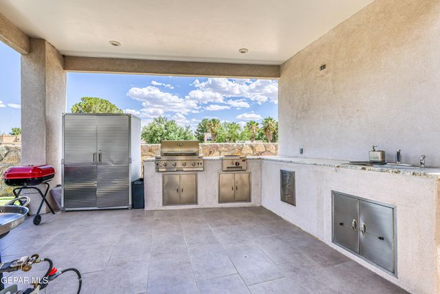 504 COTTON BLOSSOM Avenue, El Paso, TX 79922