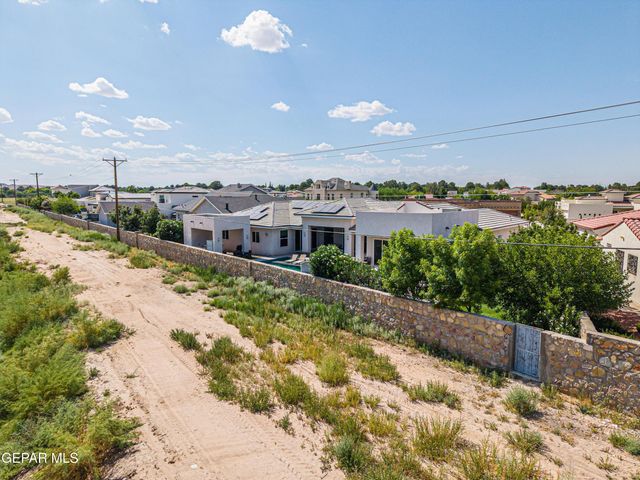 504 COTTON BLOSSOM Avenue, El Paso, TX 79922
