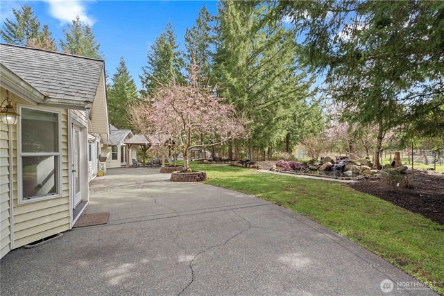 16615 154th Lane SE, Yelm, WA 98597