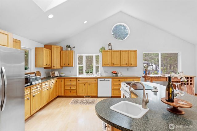 16615 154th Lane SE, Yelm, WA 98597