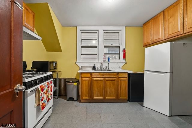 150 Jefferson St, Paterson City, NJ 07522