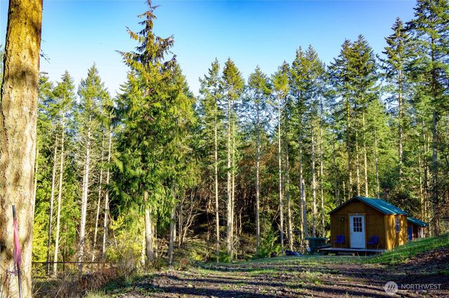 995 Kirner Road, Sequim, WA 98382