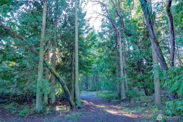 995 Kirner Road, Sequim, WA 98382