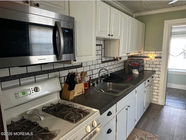 284 Washington Street, Keyport, NJ 07735