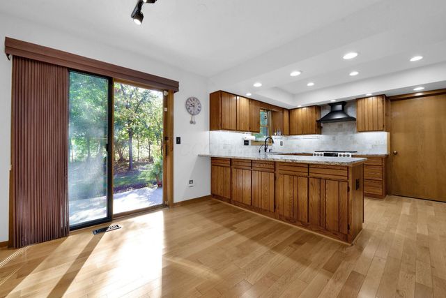 8292 Breckenridge Way, Columbus, OH 43235