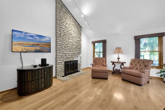 8292 Breckenridge Way, Columbus, OH 43235