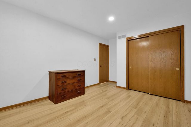 8292 Breckenridge Way, Columbus, OH 43235