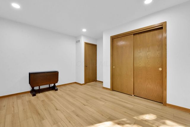 8292 Breckenridge Way, Columbus, OH 43235